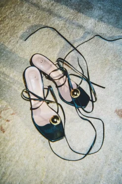 Globe Sandals In